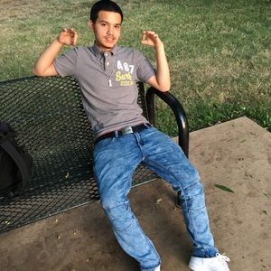 Meet your Posher, Costel